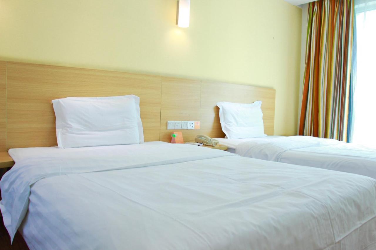 7Days Inn Guangzhou Tianhe Yantang Yue Ken Road Exteriör bild