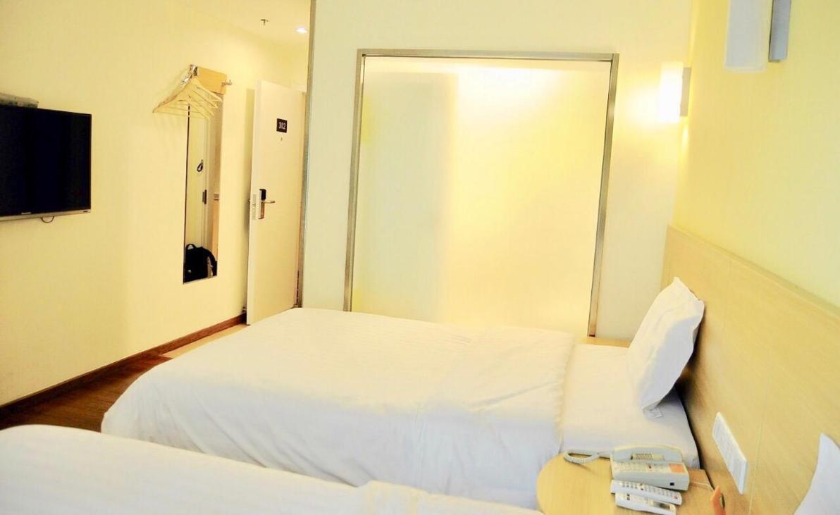 7Days Inn Guangzhou Tianhe Yantang Yue Ken Road Exteriör bild